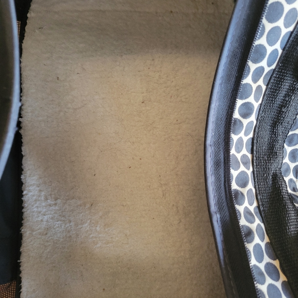 Deluxe Puppy, Small Dog (or cat) canvas carrier, black and cream - Picture 10 of 14